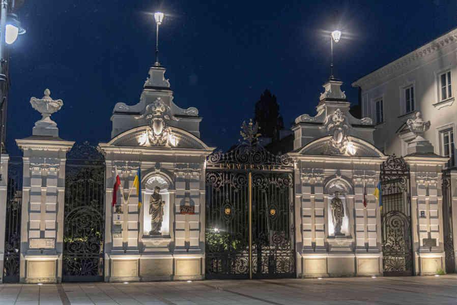 Polonia - Varsovia 118 - Universidad de Varsovia.jpg
